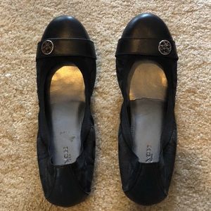 EUC Coach Ballet Flats Black w/ Silver Detail 6.5